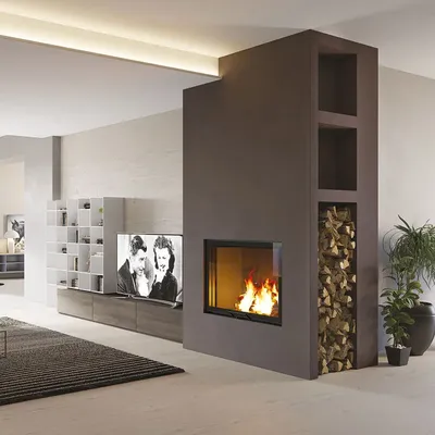 Foyer à bois Edilkamin Blokk 90 Evo, installé dans une cloison